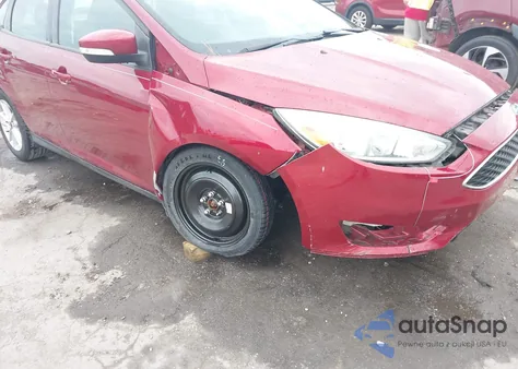 2015 Ford Focus Se z USA, uszkodzony, nr VIN 1FADP3F2XFL217950